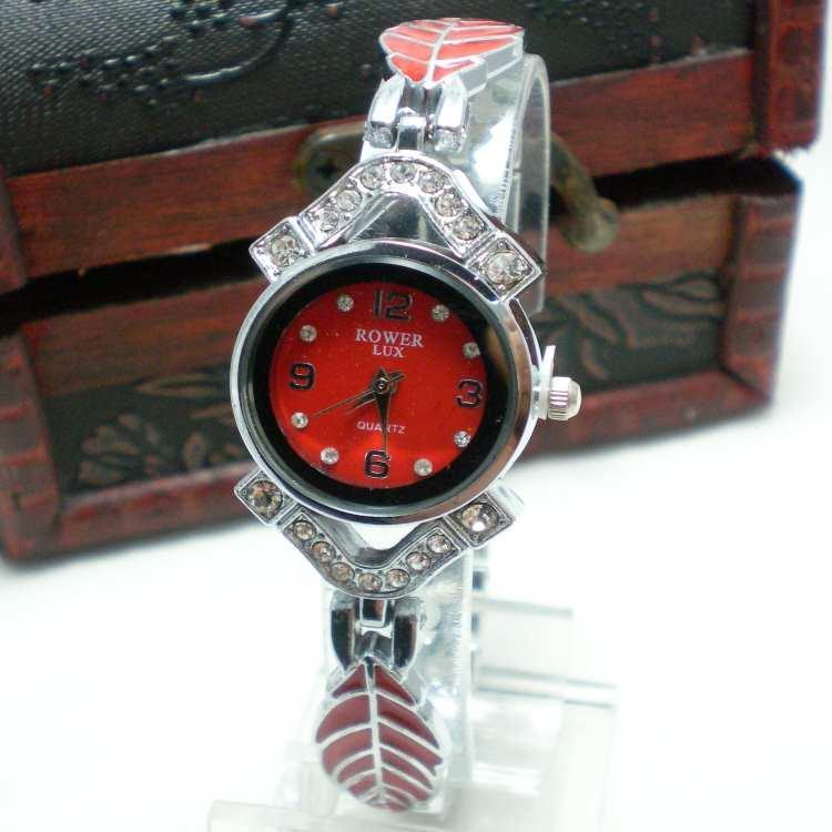 Rower yapraklı model kırmızı bayan saat